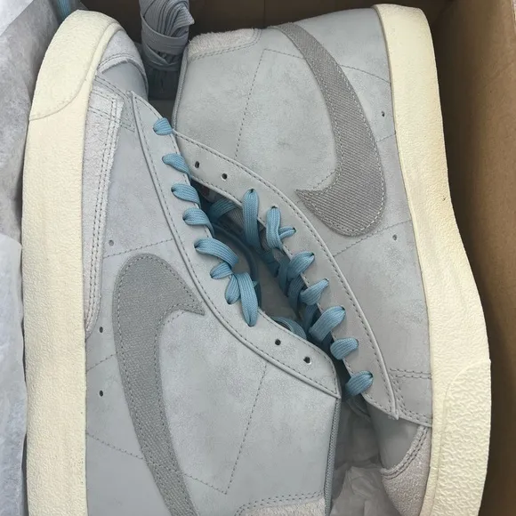 Nike Blazer Mid ‘77 PRM Men's Gray Sneakers size 10.5