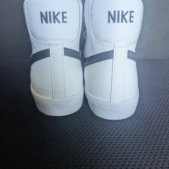 Nike Blazer Mid '77 White and Black High-Top Sneakers Size 7Y GS