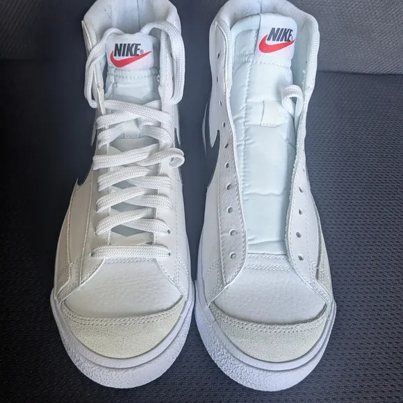 Nike Blazer Mid '77 White and Black High-Top Sneakers Size 7Y GS