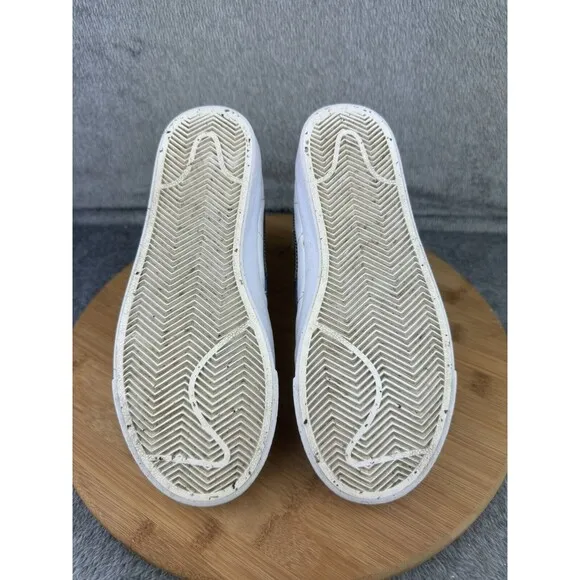 Nike Boys Blazer Mid Next Nature FD0690-100  White Street Leather Sneakers 5.5Y