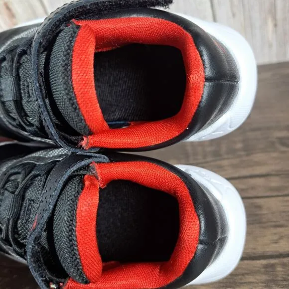 Nike CMFT Jordan 11 Retro Low Bred Toddler Size 7c Shoes CZ0906-006 (Worn Once)