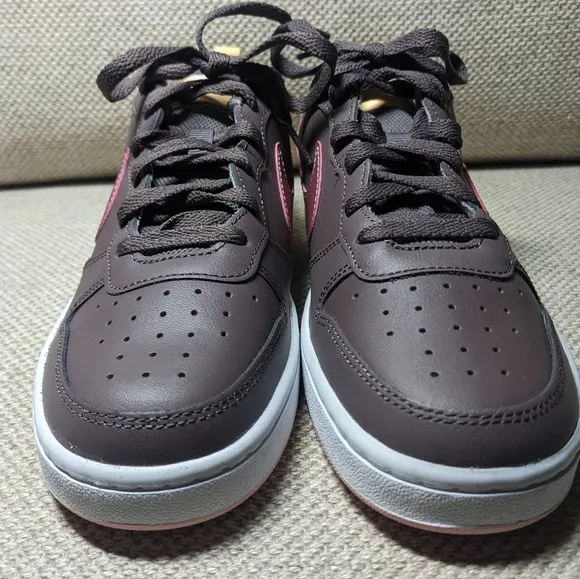 Nike Court Borough Low 2 Women's 8.5, Mens &amp; Kids 7 in Violet/Melon/Pink