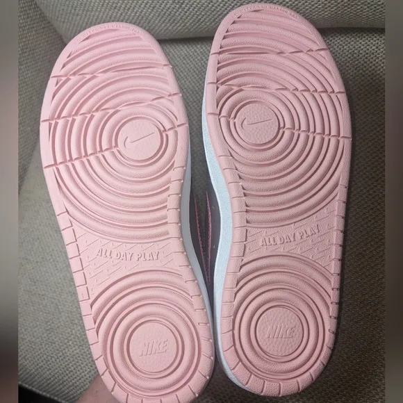 Nike Court Borough Low 2 Women's 8.5, Mens &amp; Kids 7 in Violet/Melon/Pink