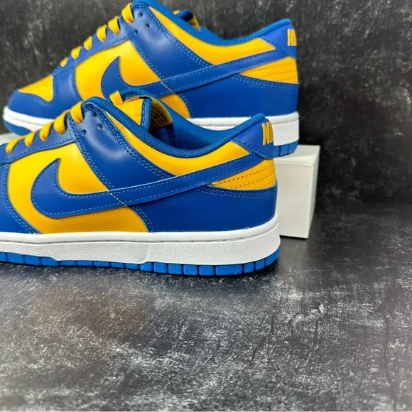 NIKE DUNK LOW RETRO UCLA MENS SHOES SIZE 9.5 BRUINS LOS ANGELES GOLD YELLOW BLUE