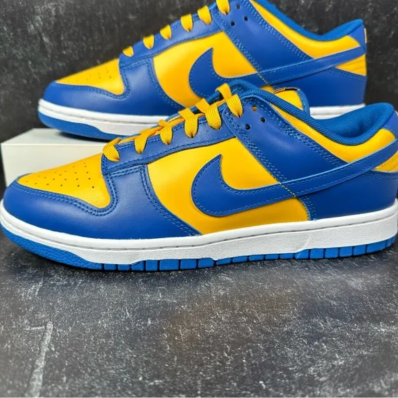 NIKE DUNK LOW RETRO UCLA MENS SHOES SIZE 9.5 BRUINS LOS ANGELES GOLD YELLOW BLUE