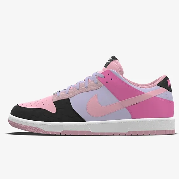 NIKE Dunk Low Size 8.5 Pink Lavender Black