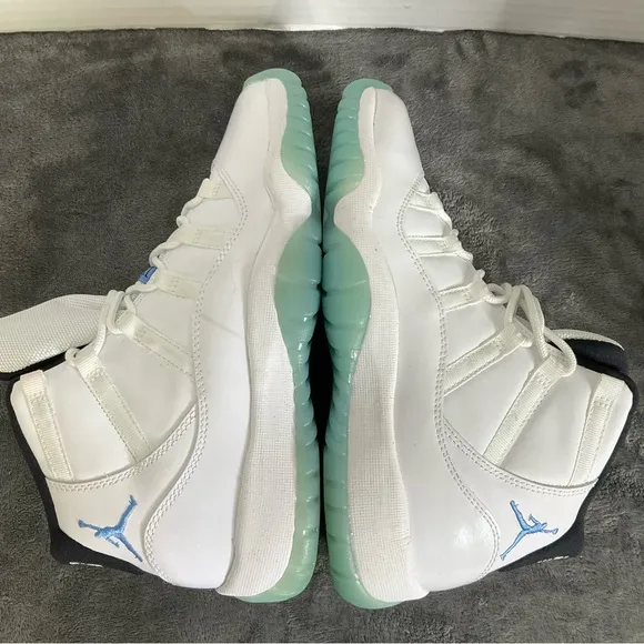 Nike Jordan 11 Retro Blue (378038-117) Boys Size 6.5 New With Imperfections
