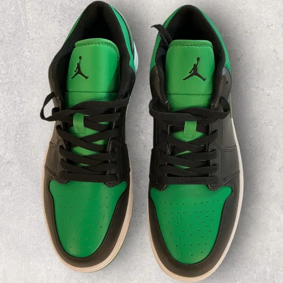 Nike Jordan Air 1 Low Shoes size 11 1/2 Black Lucky Green New in Box