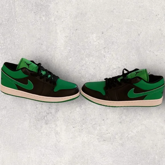 Nike Jordan Air 1 Low Shoes size 11 1/2 Black Lucky Green New in Box