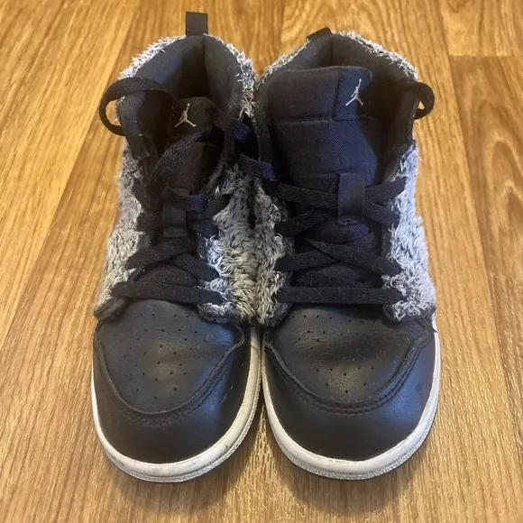 Nike Jordan Retro 1 Furry Rug‎ Rose Gold Toddler Shoes 10C Sneakers 705324-022