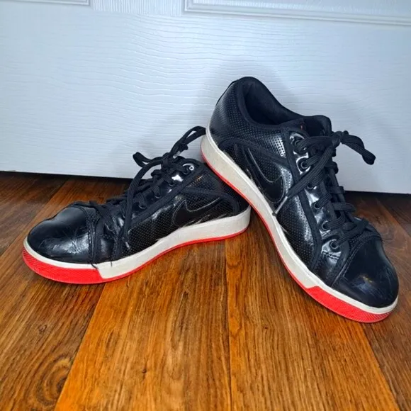 NIKE Jordan Sky High Retro Black Red Lace Up Sneakers Size 6Y Unisex