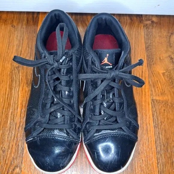 NIKE Jordan Sky High Retro Black Red Lace Up Sneakers Size 6Y Unisex