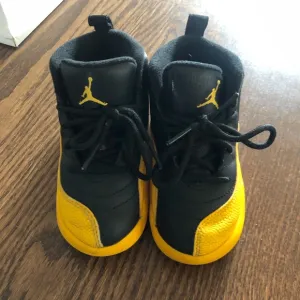 Nike Jordan’s 23 Nike Air Jordan 12 Retro ‘University Gold' baby shoes