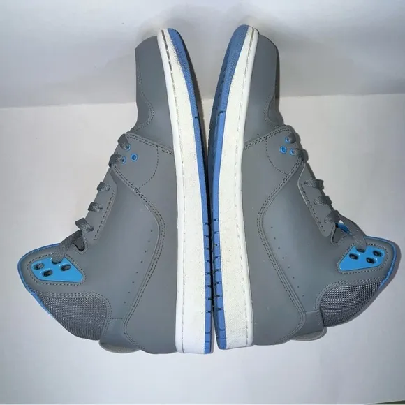 Nike Jordan’s Gray and Blue Legend with Red Accents Men’s Size 10