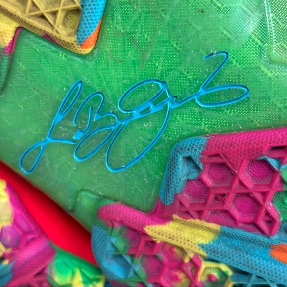 Nike LeBron Fruity Pebbles Sneakers Colorful Lace Up Unisex Tennis Shoe Sz 5.5Y
