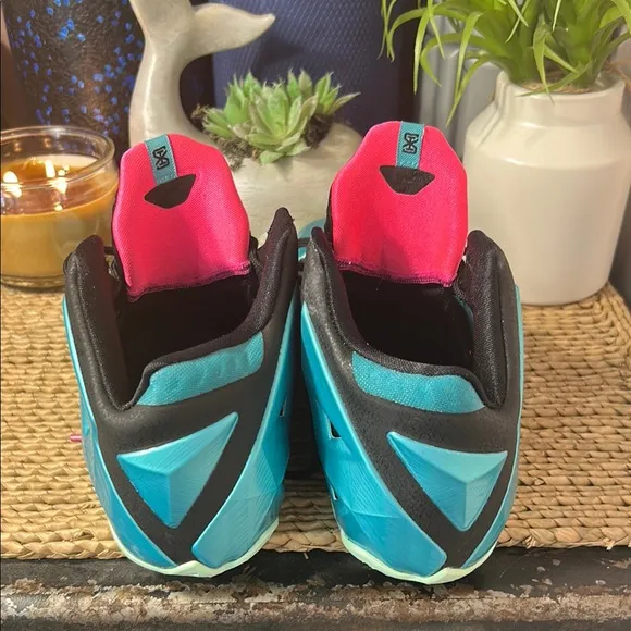 Nike Lebron XI Size 7Y South Beach 616175-330 Miami Vice Zoom 11 B