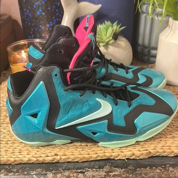 Nike Lebron XI Size 7Y South Beach 616175-330 Miami Vice Zoom 11 B