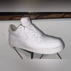 Nike Men's White Air Force One Sneakers size 13
