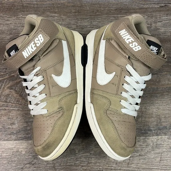 Nike Mogan Mid 2 Jr Skate Shoes 644025-238  6Y