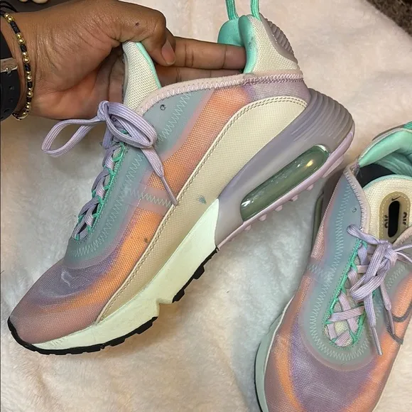 Nike Orange Green Sneakers with Fashion-Forward Design