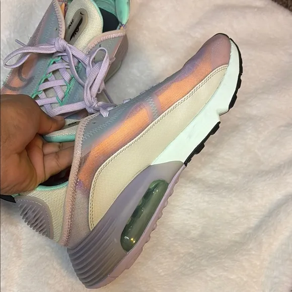 Nike Orange Green Sneakers with Fashion-Forward Design