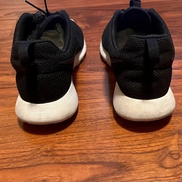 Nike ROSHE ONE Size 13