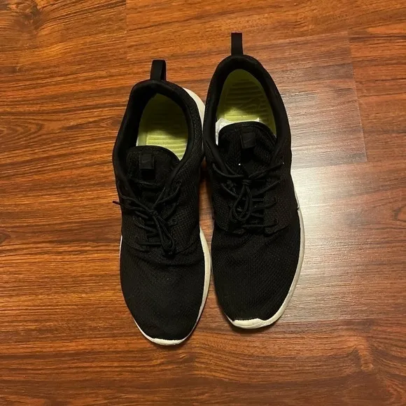 Nike ROSHE ONE Size 13