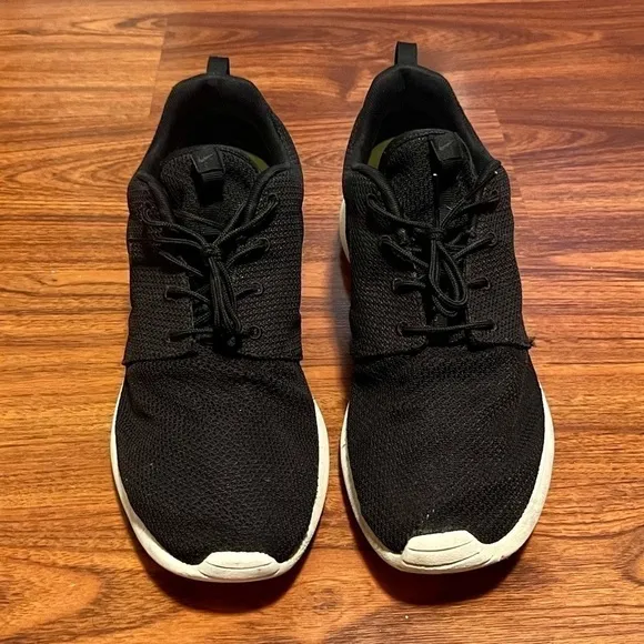 Nike ROSHE ONE Size 13
