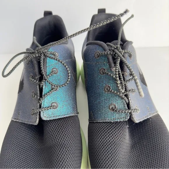 NIKE Roshe One Sneakers Teal Metallic Iridescent Holographic Shoes Womens 9.5
