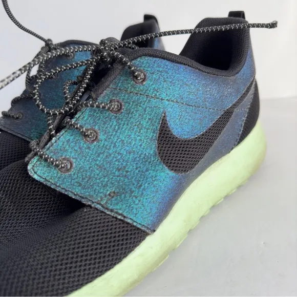 NIKE Roshe One Sneakers Teal Metallic Iridescent Holographic Shoes Womens 9.5
