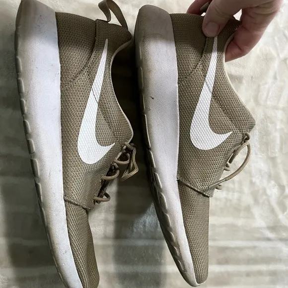 Nike Roshec One Run Mens 11 Khaki 511881-203
