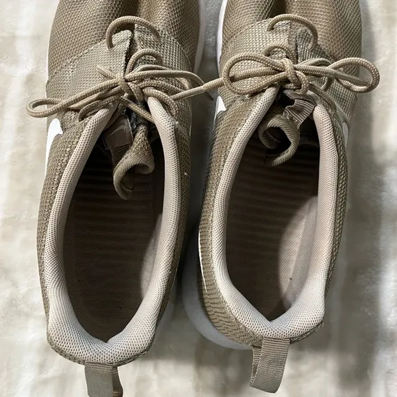 Nike Roshec One Run Mens 11 Khaki 511881-203