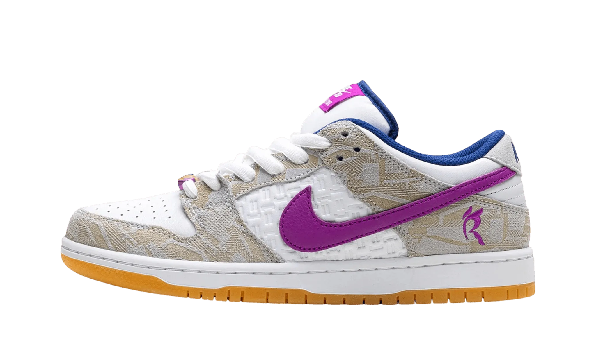 Nike SB Dunk "Rayssa Leal"