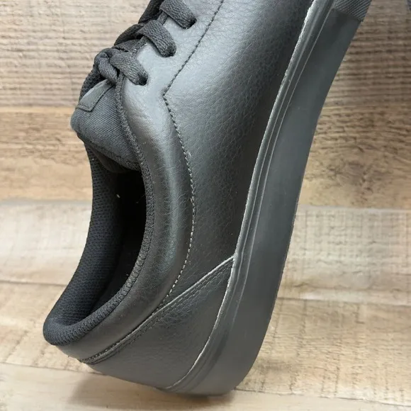 Nike SB Satire L Skateboard Sneakers Mens Size 10.5 10 1/2 Black Leather Shoes