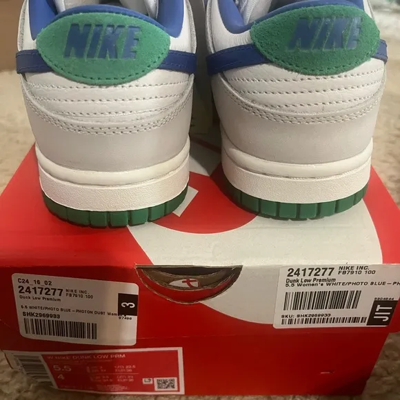 Nike White and Blue Men's Sneakers
