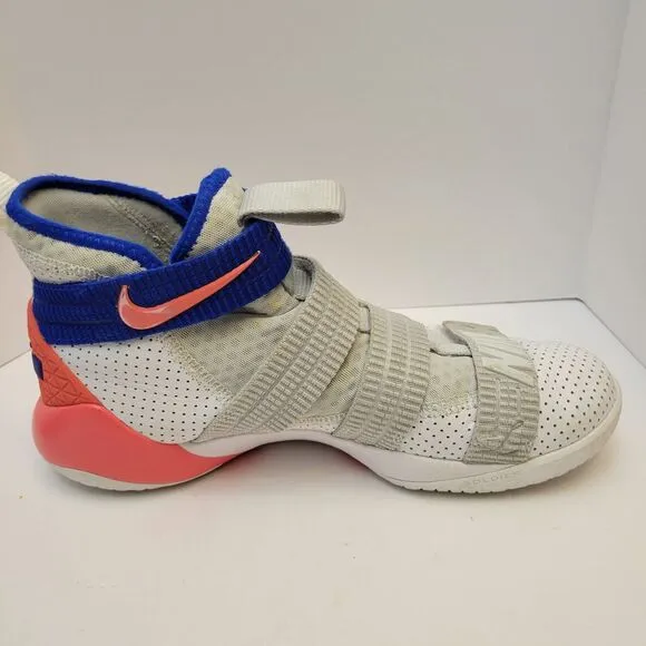 Nike Zoom LeBron Soldier Eleven Ultramarine US Size 8.5 Red/Blue - 897646-101