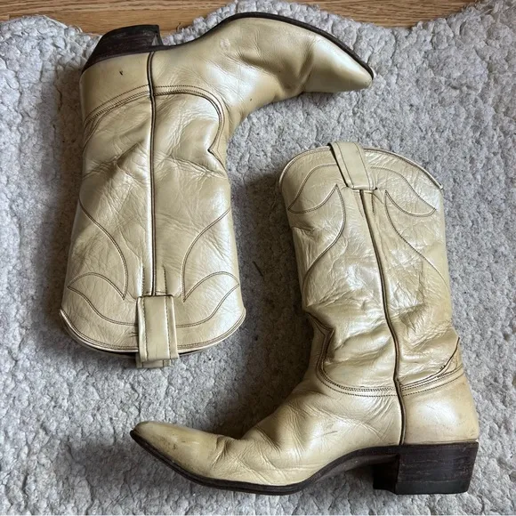 Nocona Women's Vintage Iridescent Cream Western Cowboy Boots Size 8C