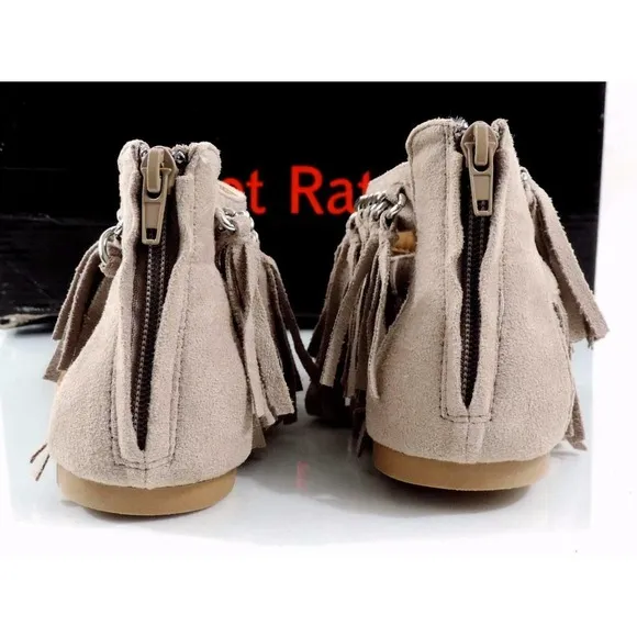 Not Rated Keep The Peace Fringe Flat Thong Sandals Taupe Size 6.5