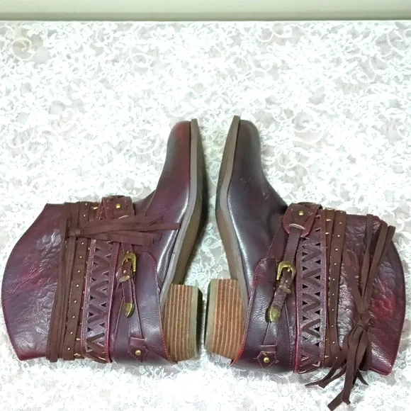Not Rated | Wine Side-Tie Beautiful Ankle Boots Boho Booties Size 8.5