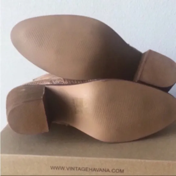 NWB Vintage Havana Rook Booties