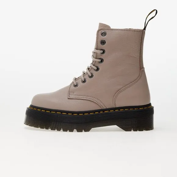 NWOB  Dr. Martens Jadon lll Boots Vintage Taupe Pisa