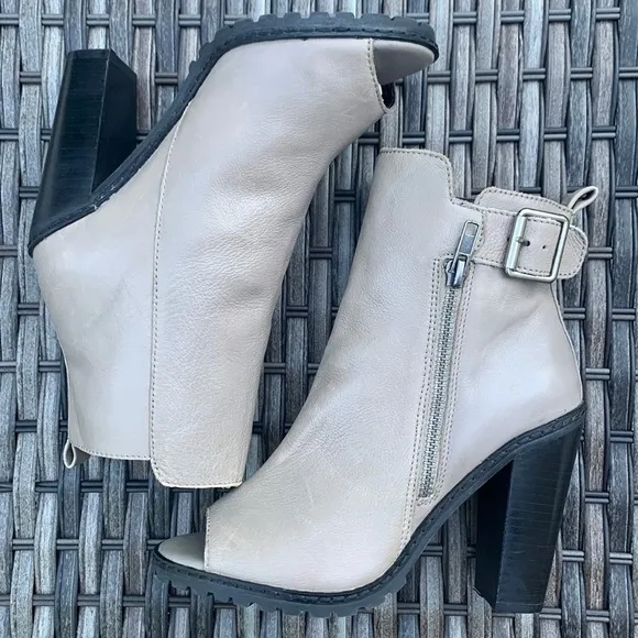 Nwob KELSI DAGGER BROOKLYN Lakeside Bootie - Taupe