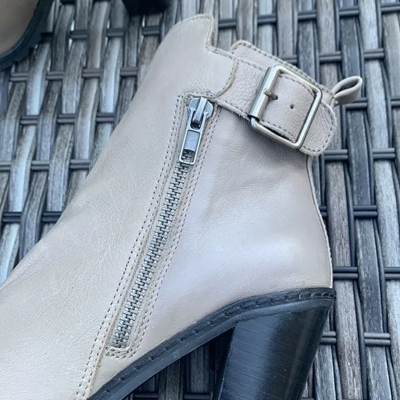 Nwob KELSI DAGGER BROOKLYN Lakeside Bootie - Taupe