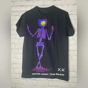 NWOT CACTUS PLANT FLEA MARKET x KAWSCPFM Collab Black Short Sleeve T-Shirt S