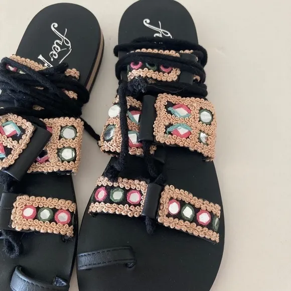 NWOT Free People Mantra Mirror Black Leather Boho Sandals Sz 37
