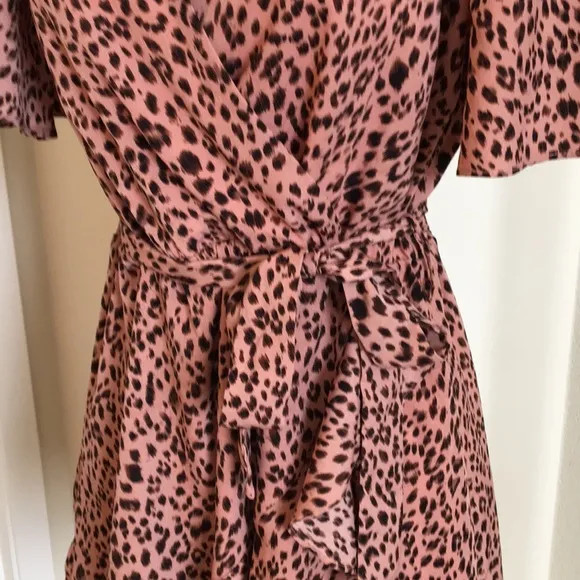 NWOT gorgeous leopard print dress