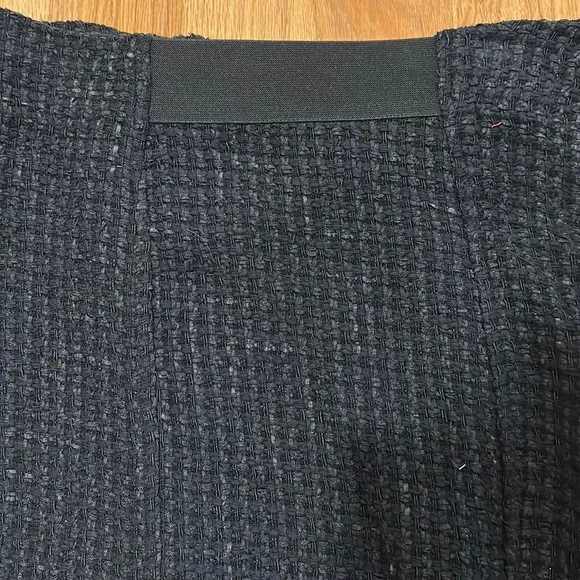 NWOT NIC   ZOE Asymmetrical Fringed Hem Skirt