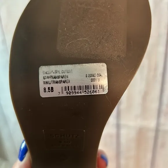 NWOT Schutz Dalle Vinyl Cutout Vinyl Sandal