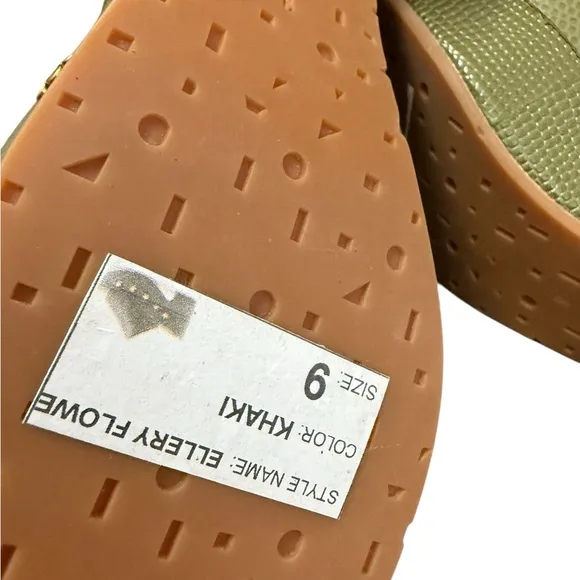 NWT Charlotte Stone Ellery Flower Platform Sandals in Khaki Size 9