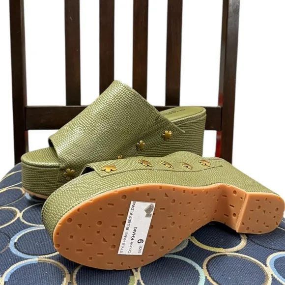 NWT Charlotte Stone Ellery Flower Platform Sandals in Khaki Size 9